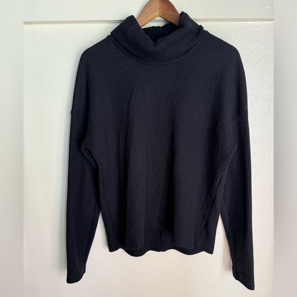 Columbia L Black Waffle Knit Turtleneck Pullover Sweater - Picture 2 of 10